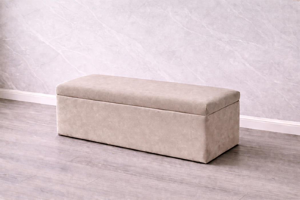 Leonardo Ottoman Plush Box