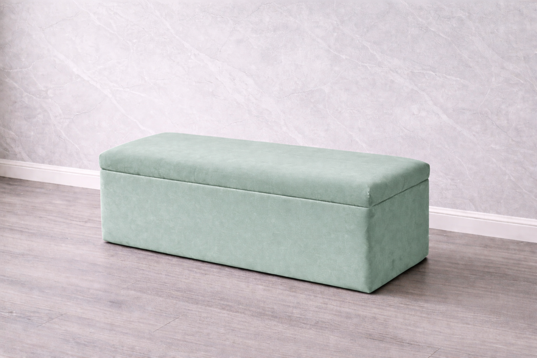Leonardo Ottoman Plush Box