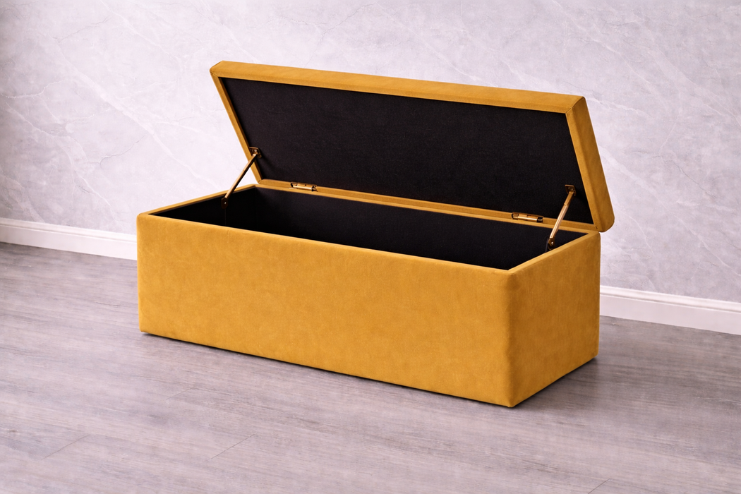 Leonardo Ottoman Plush Box