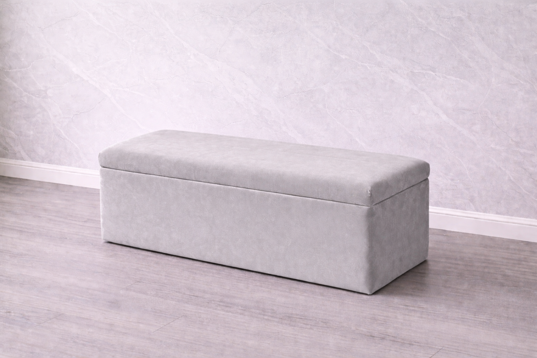 Leonardo Ottoman Plush Box